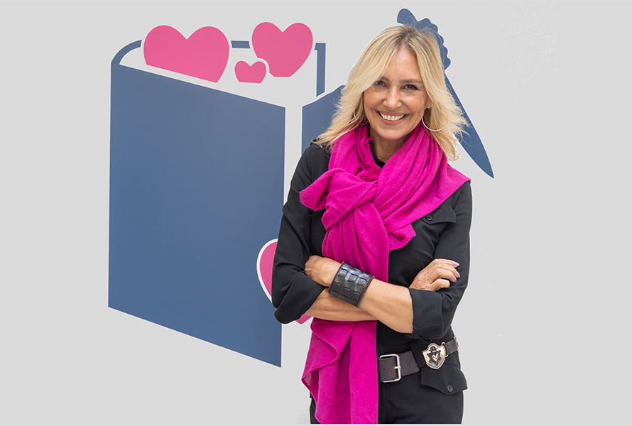 Marta Robles en Rosa y Negro Tres Cantos