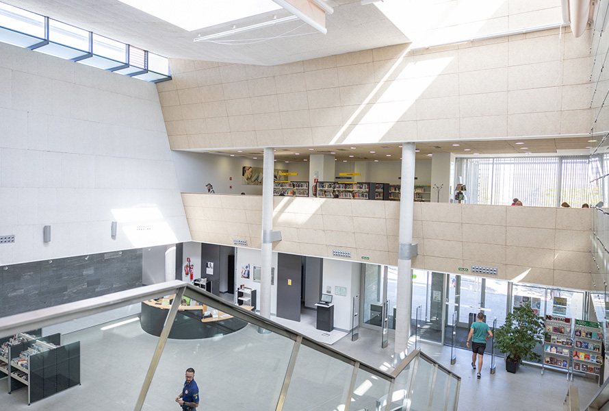 biblioteca tres cantos w