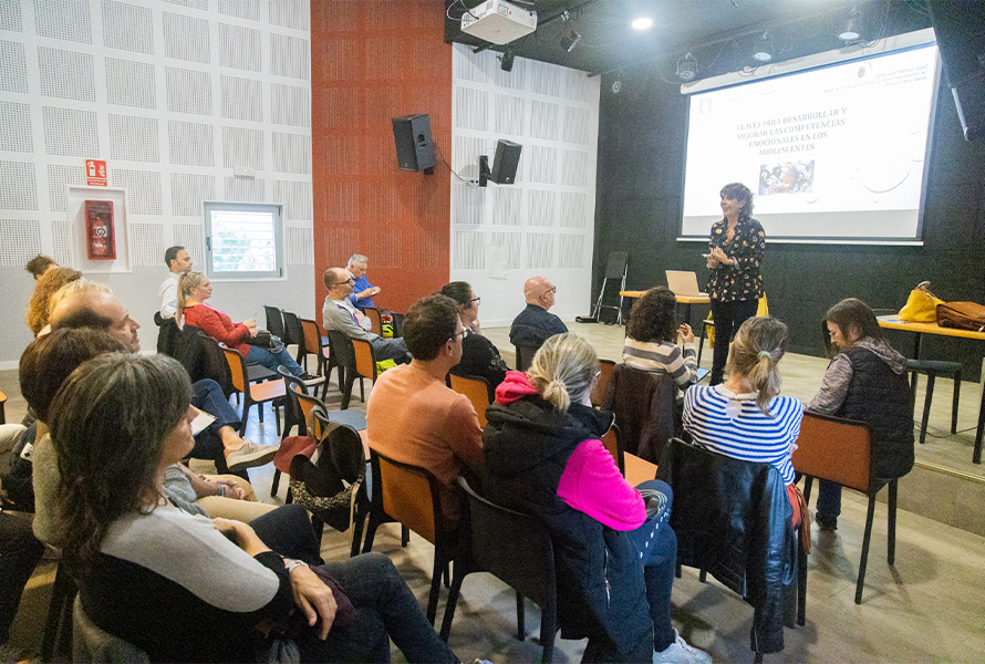 Escuela de Familia en Tres Cantos